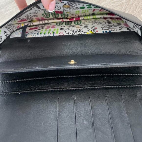 Fendi Ff Embossed Leather Wallet / Crossbody Bag- Rare & Discontinued - Picture 4 of 7